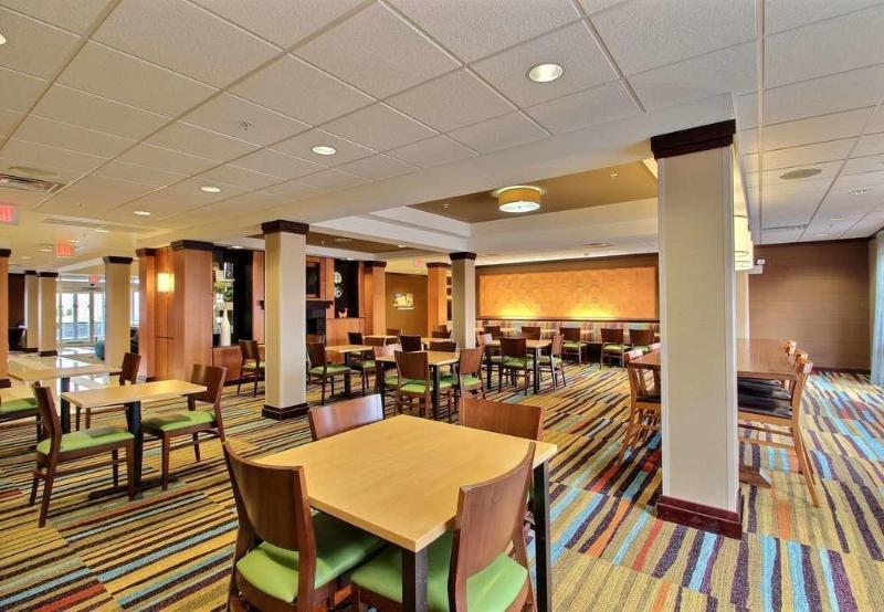Fairfield Inn & Suites By Marriott Milwaukee Airport Oak Creek Extérieur photo