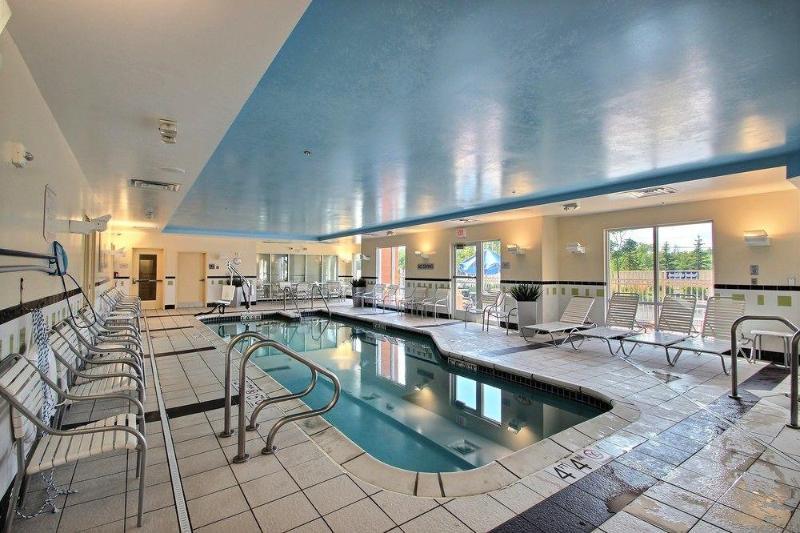 Fairfield Inn & Suites By Marriott Milwaukee Airport Oak Creek Extérieur photo