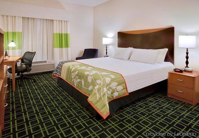 Fairfield Inn & Suites By Marriott Milwaukee Airport Oak Creek Chambre photo