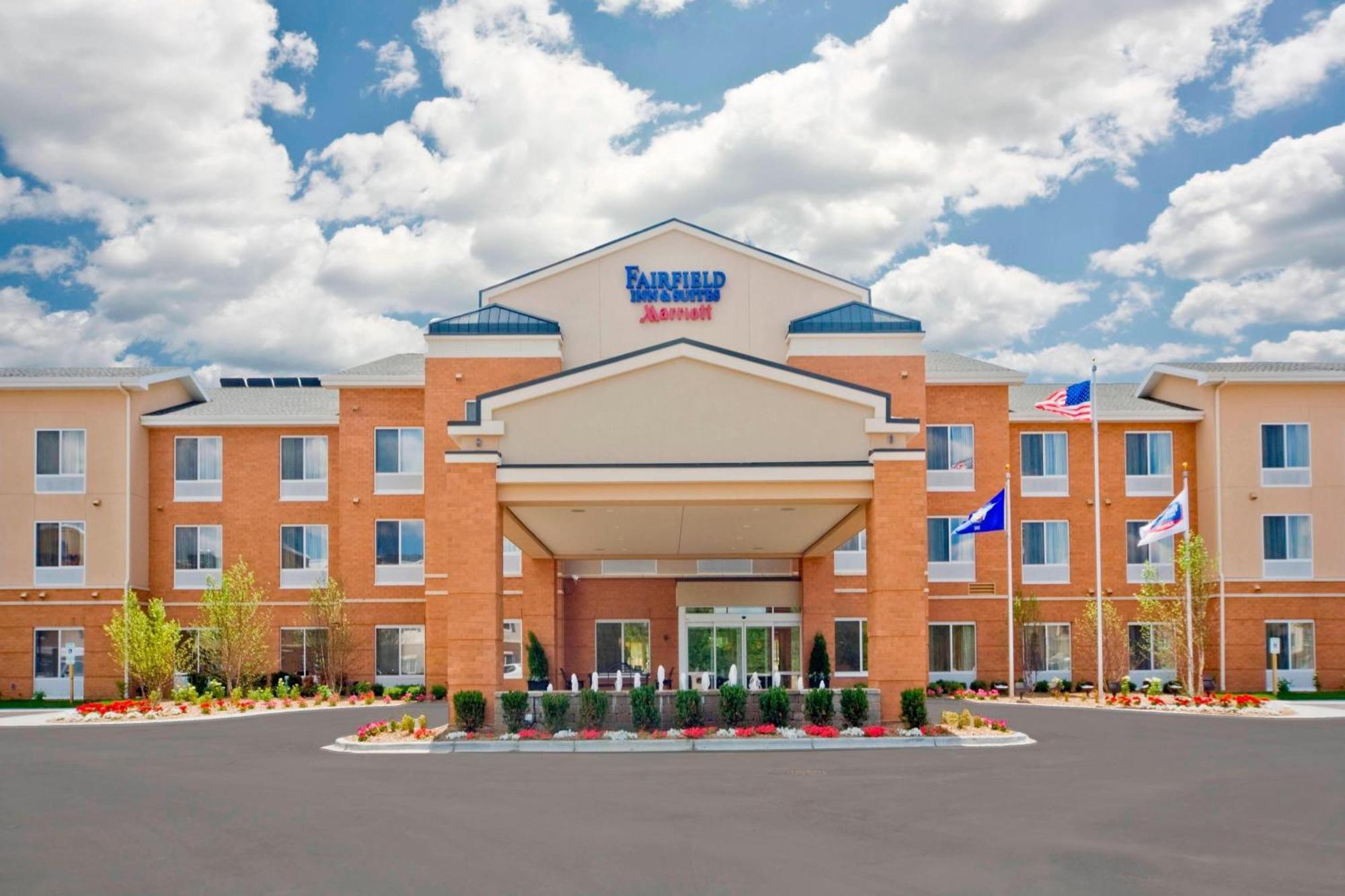 Fairfield Inn & Suites By Marriott Milwaukee Airport Oak Creek Extérieur photo