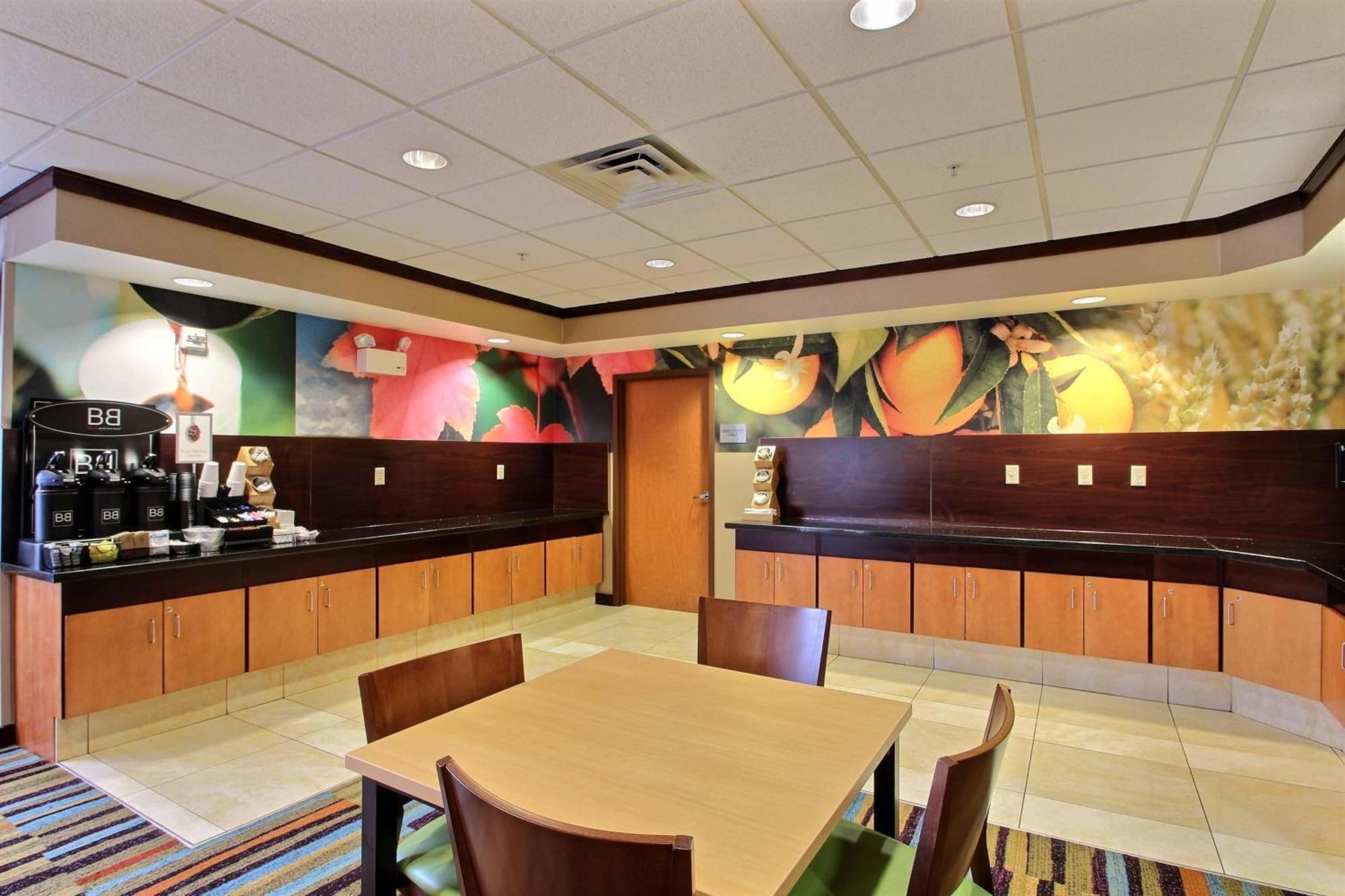 Fairfield Inn & Suites By Marriott Milwaukee Airport Oak Creek Extérieur photo
